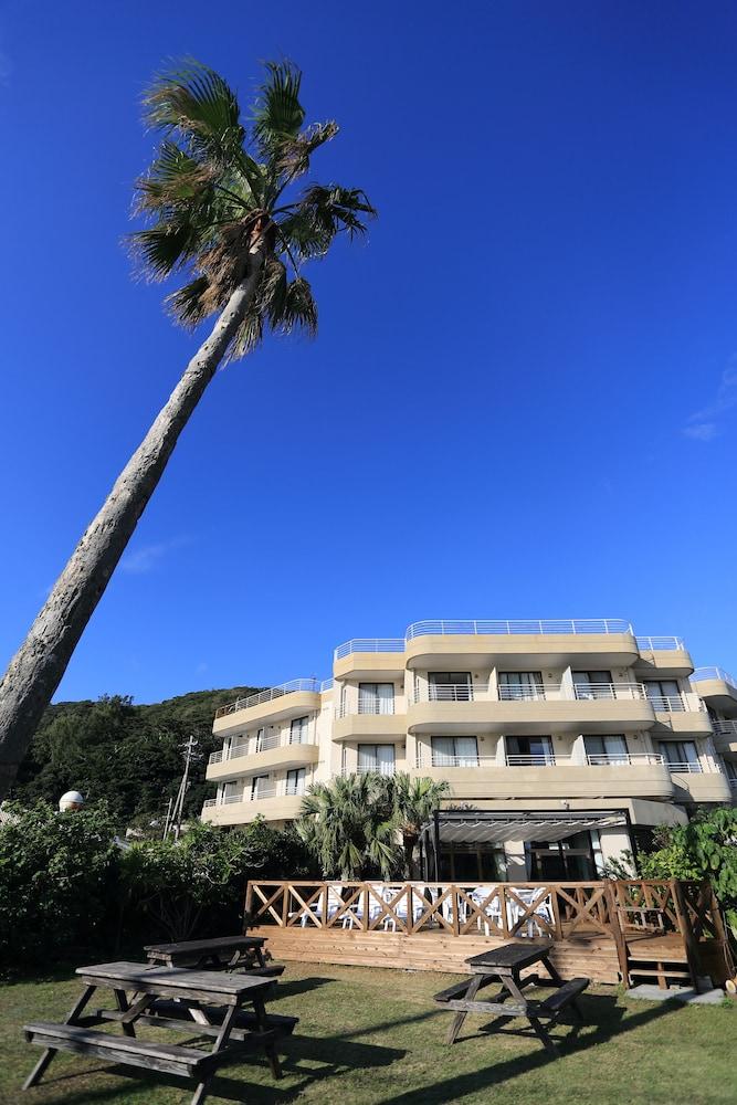 Kerama Beach Hotel Дзамами Экстерьер фото